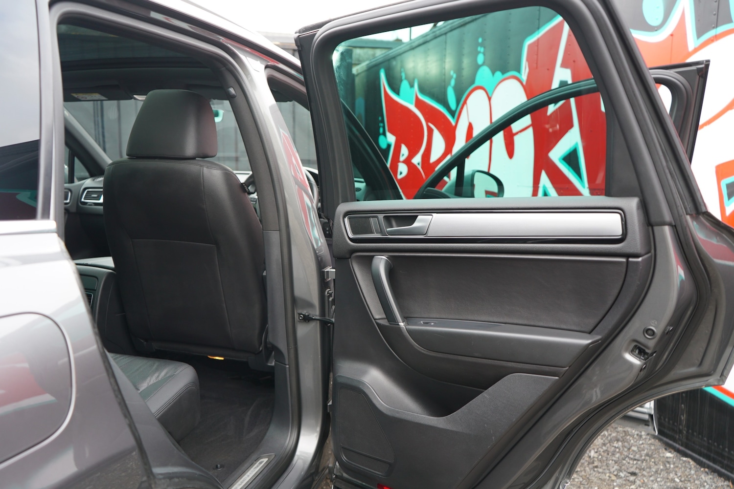 Used Volkswagen Touareg 2017 for sale - 76236907: Photo 54