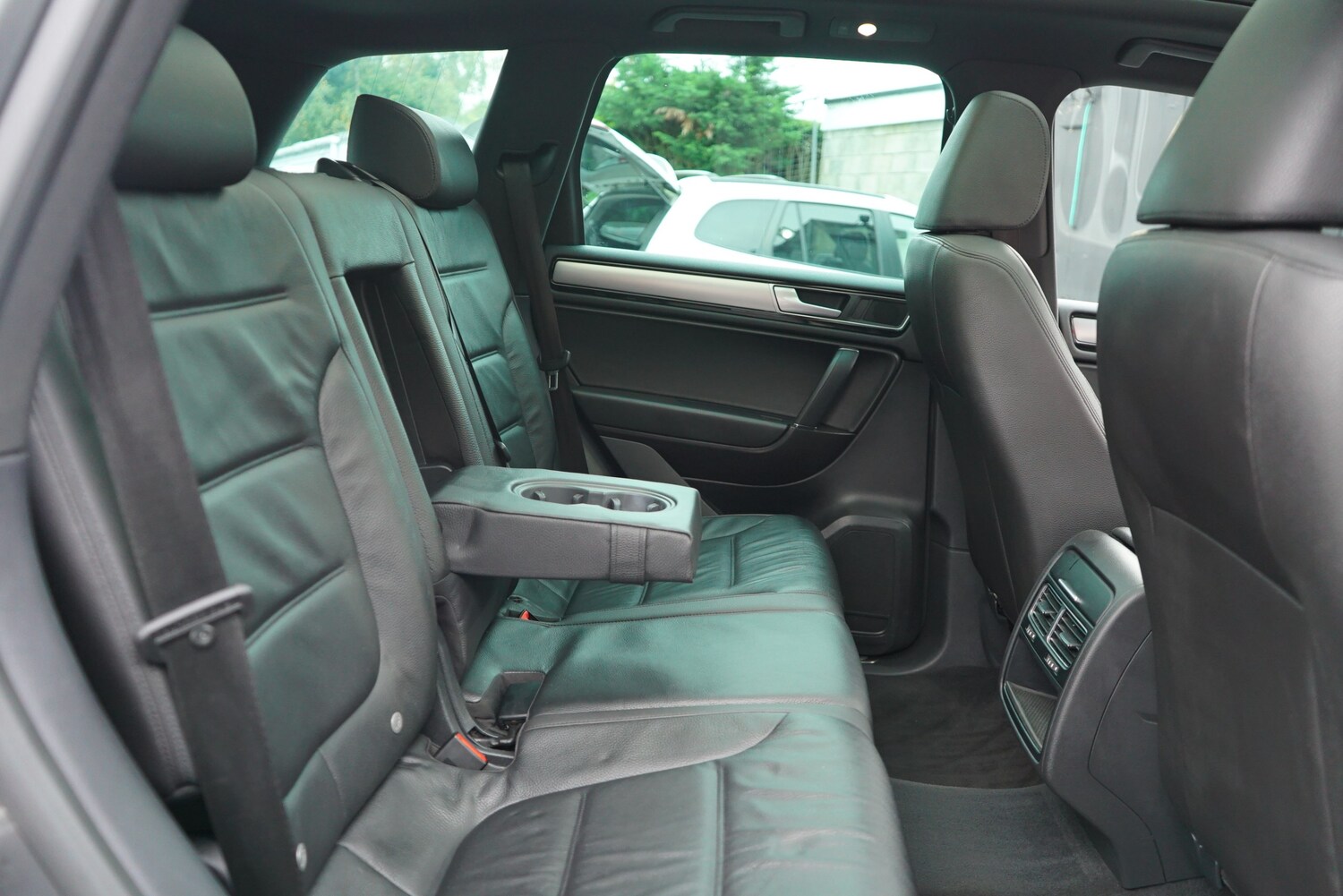 Used Volkswagen Touareg 2017 for sale - 76236907: Photo 57