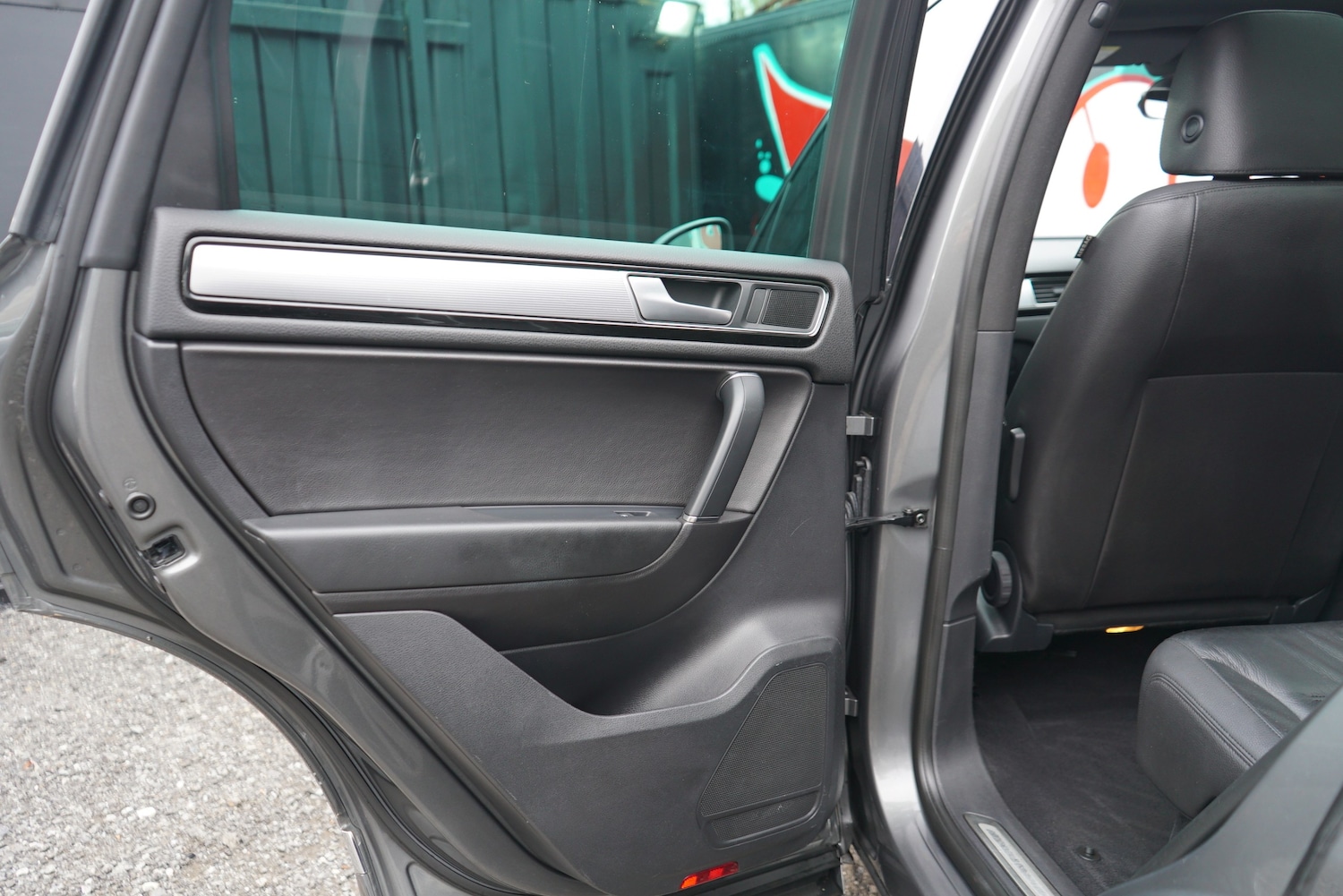 Used Volkswagen Touareg 2017 for sale - 76236907: Photo 64