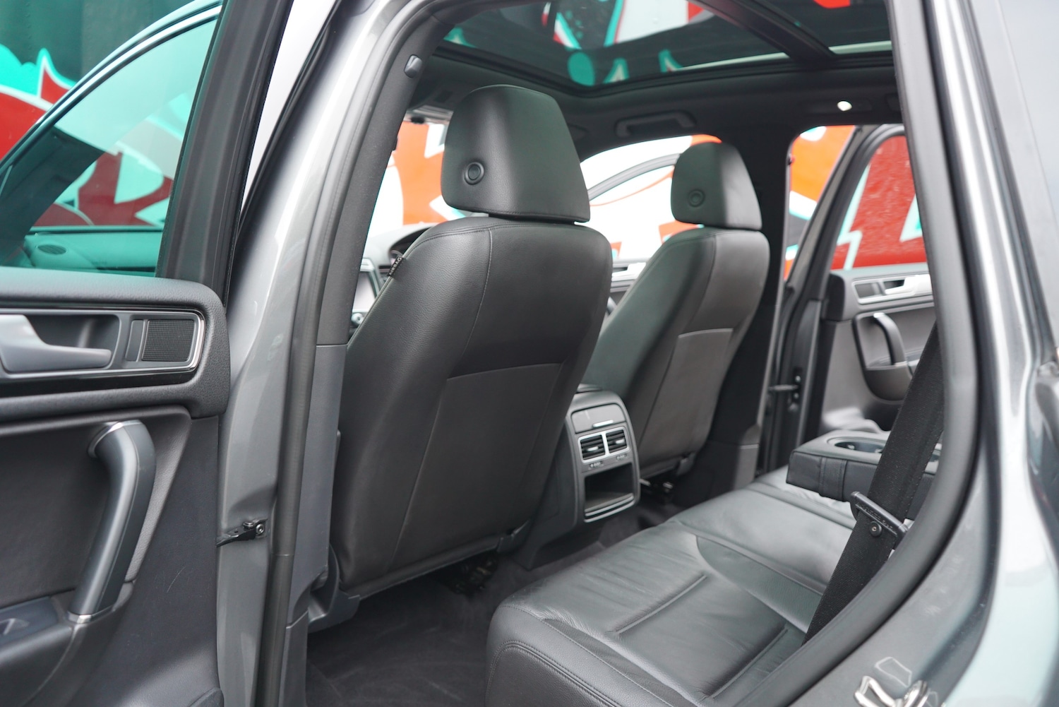 Used Volkswagen Touareg 2017 for sale - 76236907: Photo 66