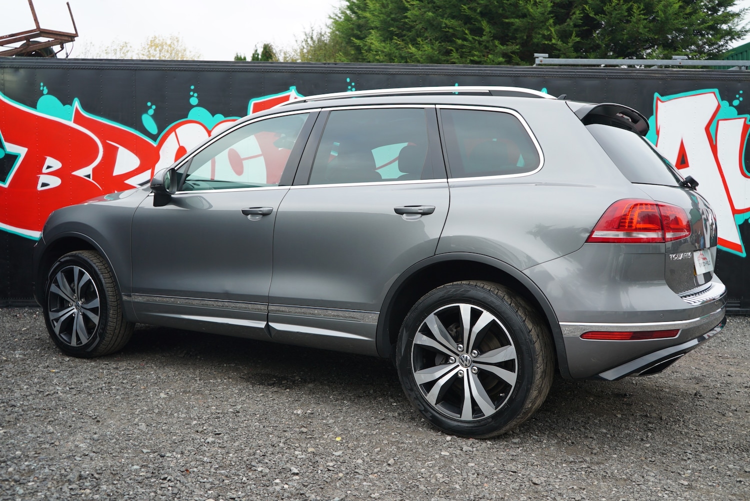 Used Volkswagen Touareg 2017 for sale - 76236907: Photo 8