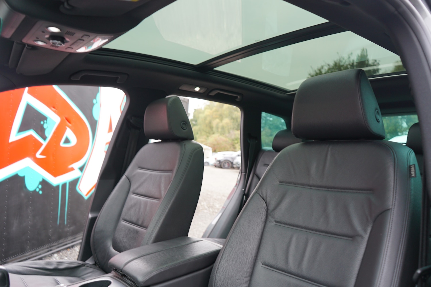 Used Volkswagen Touareg 2017 for sale - 76236907: Photo 82