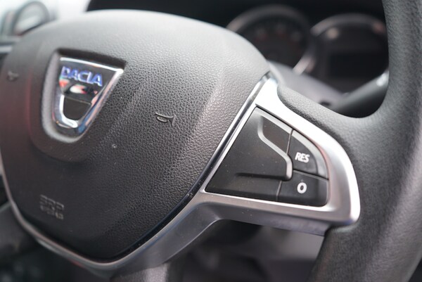 Used Dacia Sandero 2018 for sale - 76023871: Photo 32