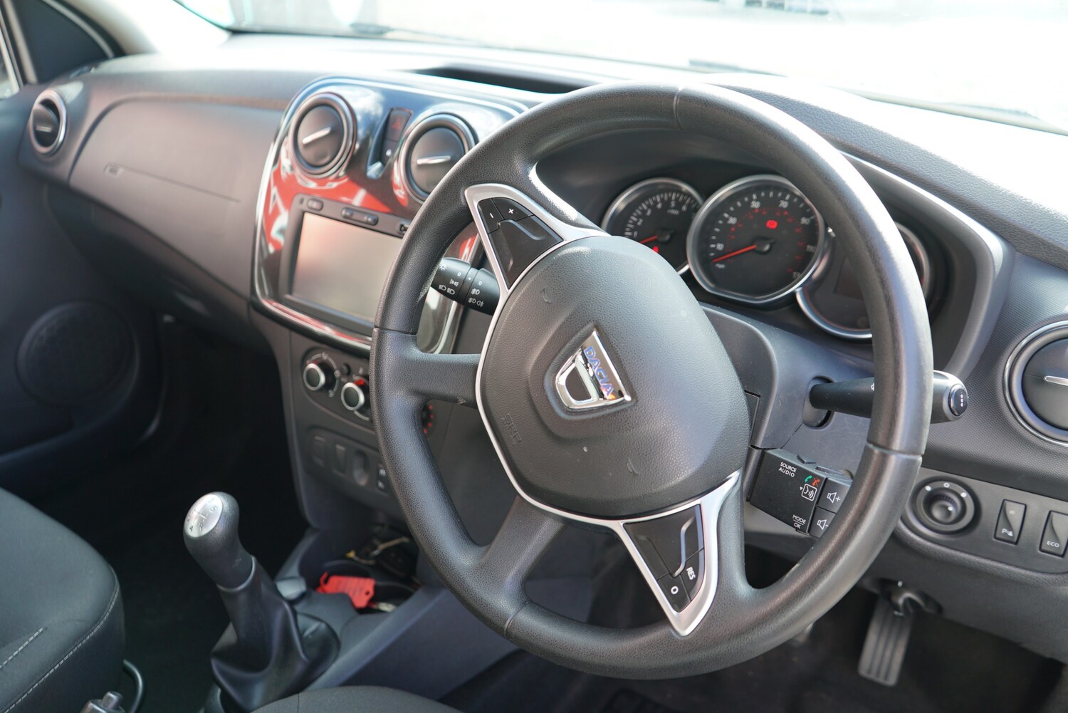 Used Dacia Sandero 2018 for sale - 76023871: Photo 42