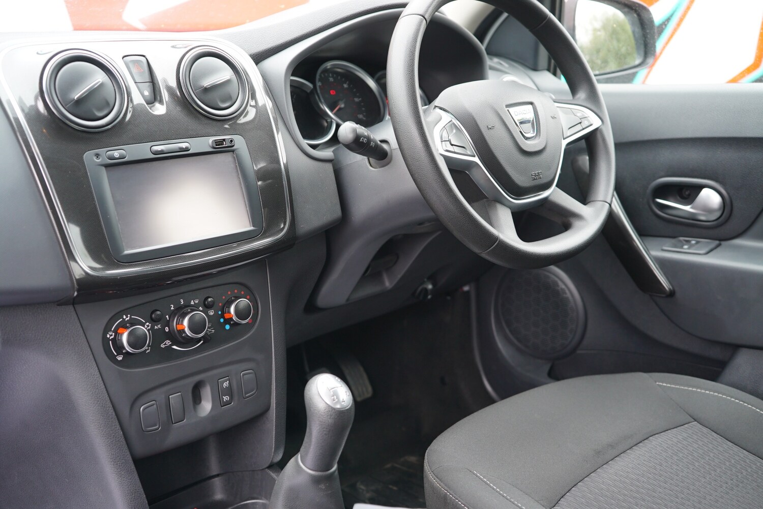 Used Dacia Sandero 2018 for sale - 76023871: Photo 51