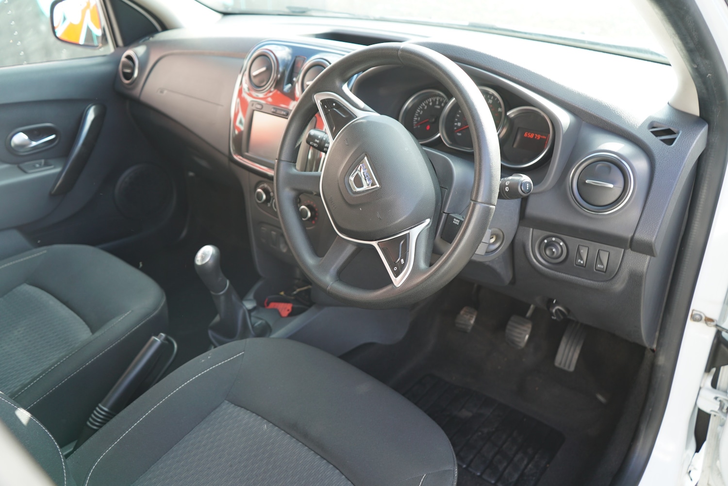 Used Dacia Sandero 2018 for sale - 76023871: Photo 8