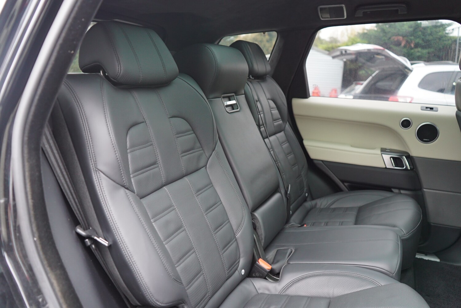 Used Land Rover Range Rover Sport 2017 for sale - 76305276: Photo 28