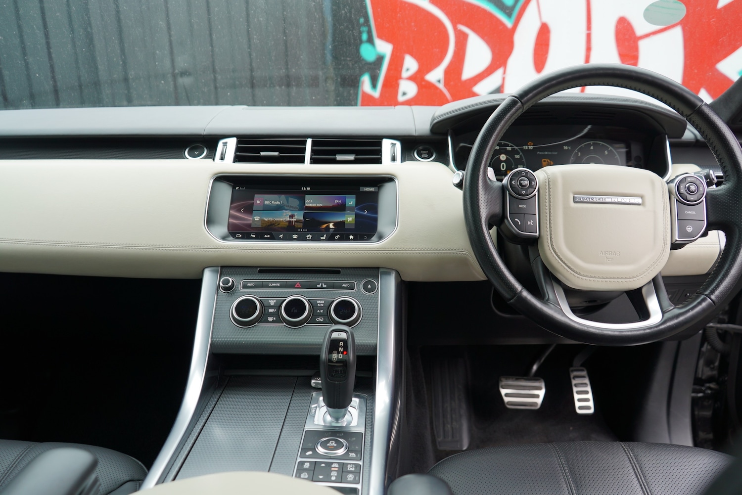 Used Land Rover Range Rover Sport 2017 for sale - 76305276: Photo 33