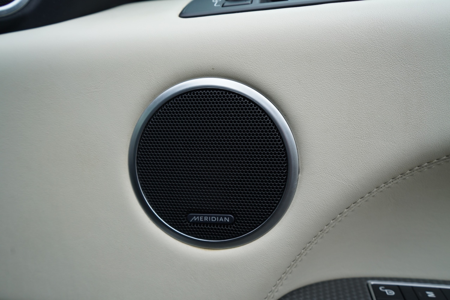 Used Land Rover Range Rover Sport 2017 for sale - 76305276: Photo 4