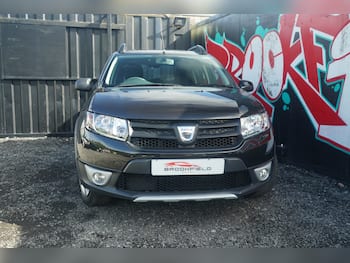 Used Dacia Sandero Stepway 2015 for sale - 79684711: Photo