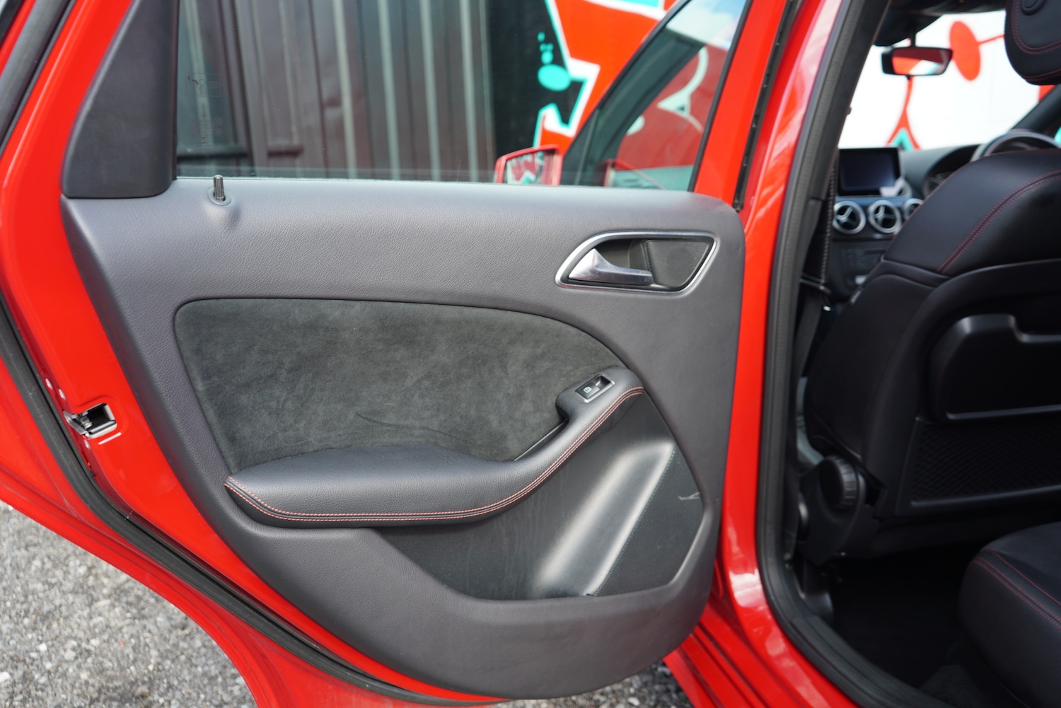 Used Mercedes-Benz B Class 2015 for sale - 77106810: Photo 64