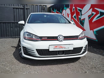 Used Volkswagen Golf 2015 for sale - 78144160: Photo