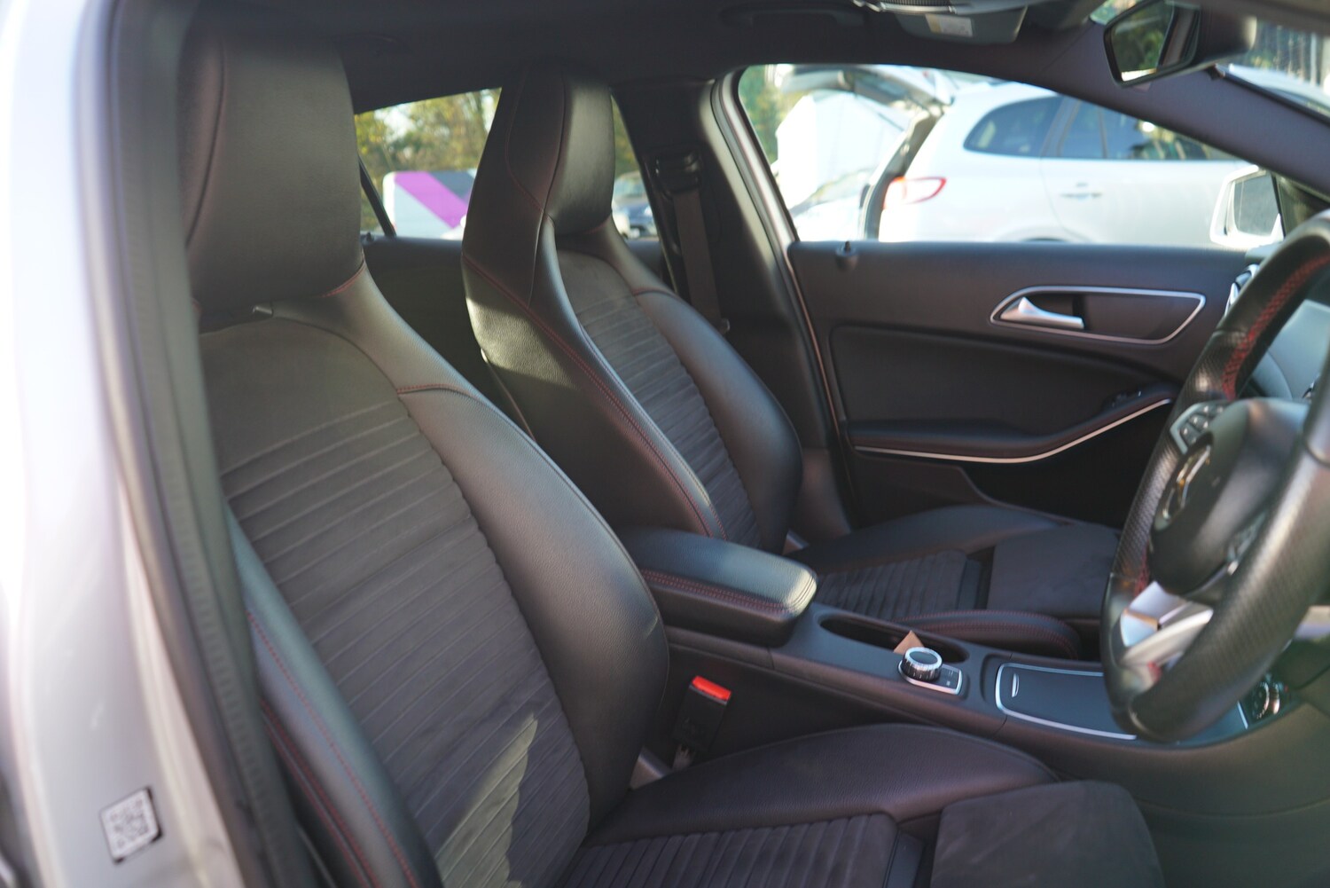 Used Mercedes-Benz GLA 2018 for sale - 77341080: Photo 42