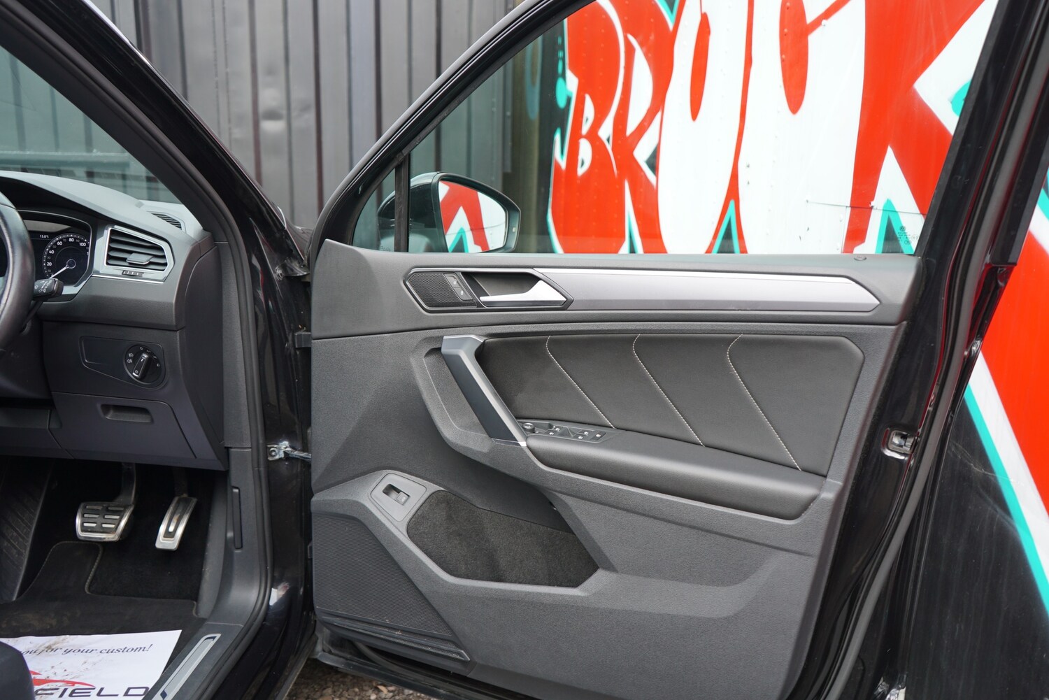 Used Volkswagen Tiguan 2017 for sale - 77764248: Photo 36