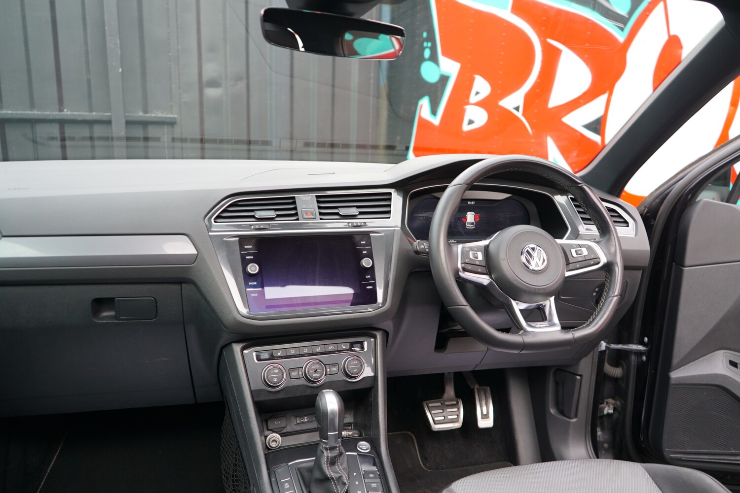 Used Volkswagen Tiguan 2017 for sale - 77764248: Photo 79