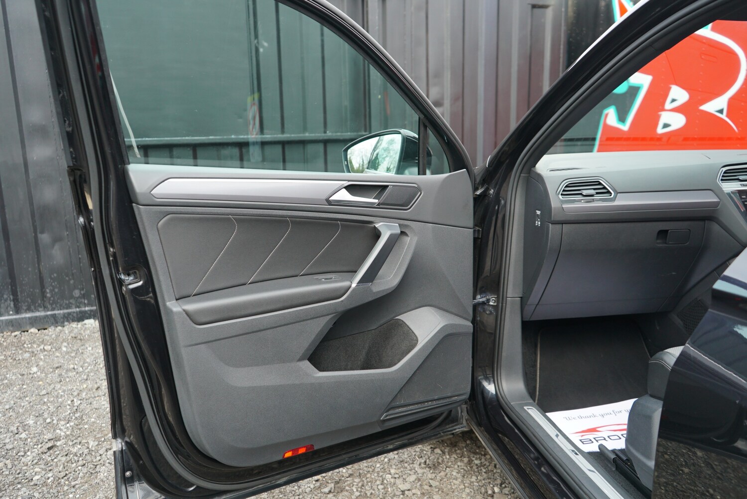 Used Volkswagen Tiguan 2017 for sale - 77764248: Photo 81