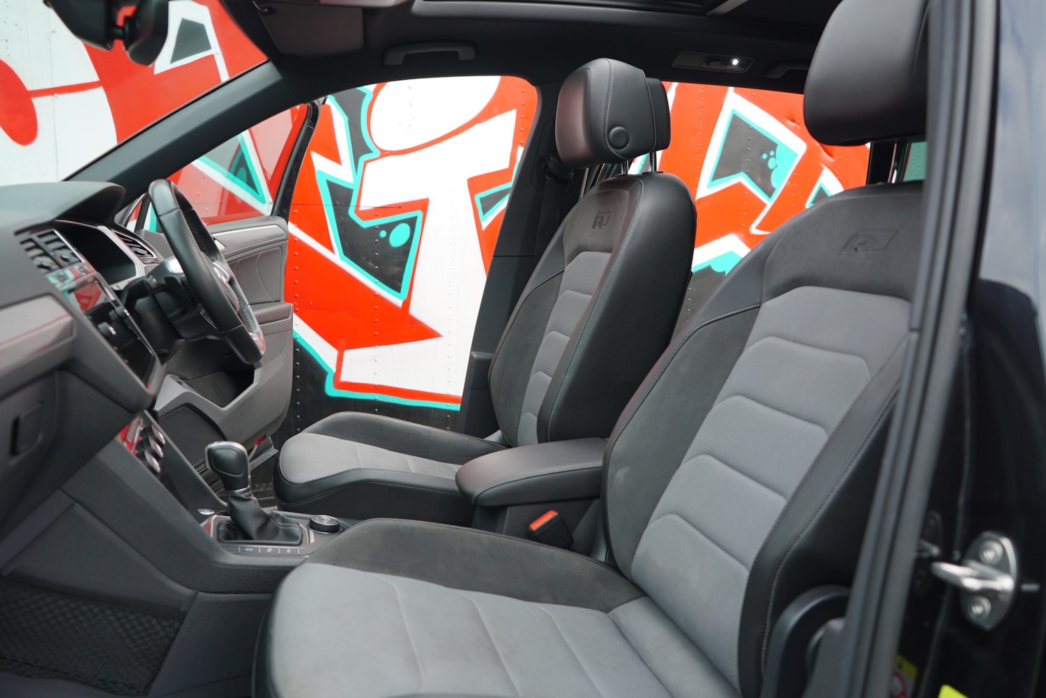 Used Volkswagen Tiguan 2017 for sale - 77764248: Photo 85