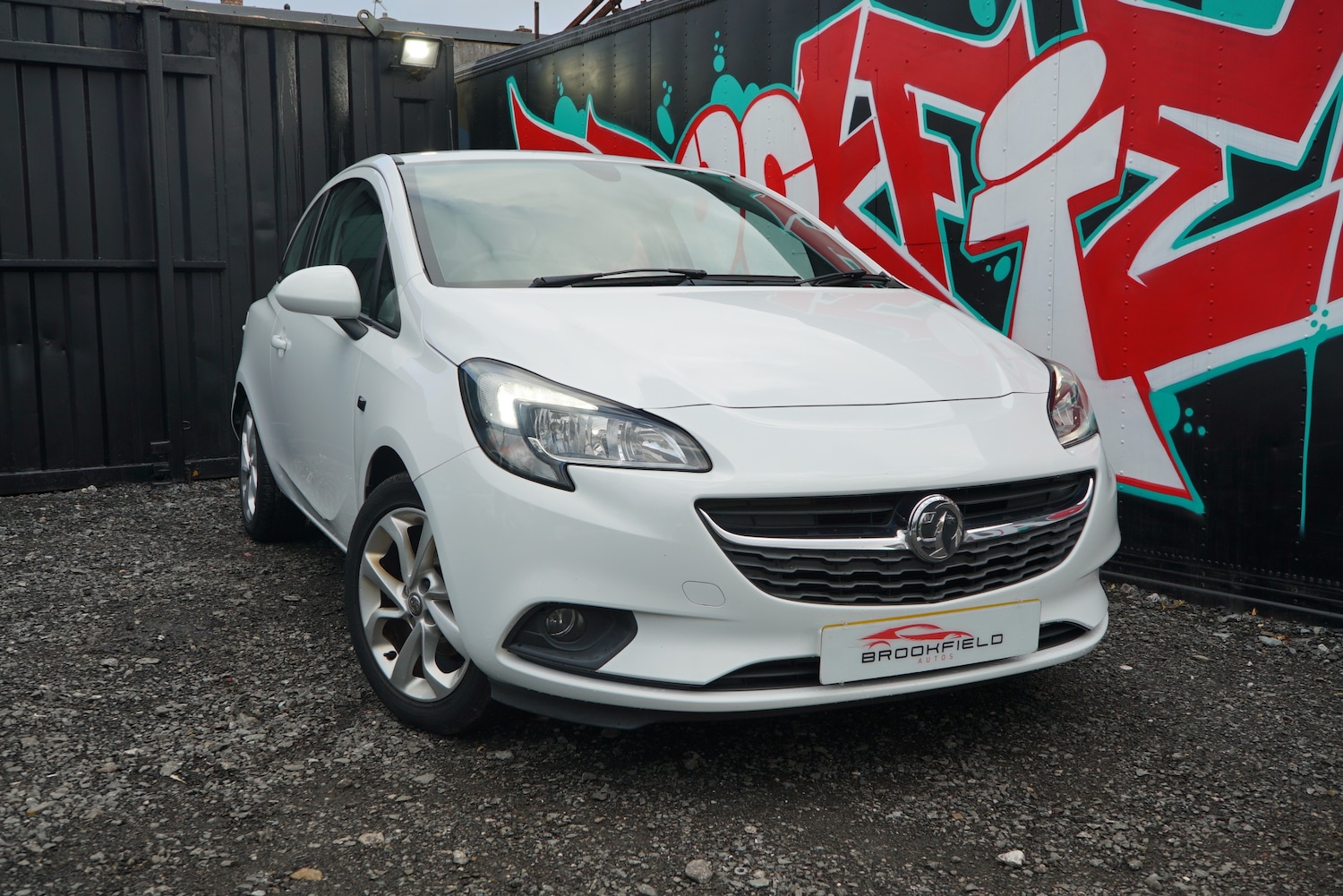 Used Vauxhall Corsa 2015 for sale - 76374617: Photo 2