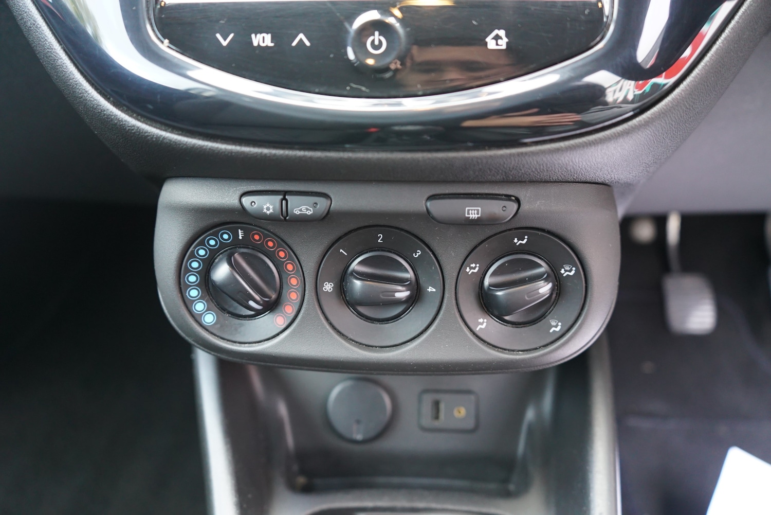 Used Vauxhall Corsa 2015 for sale - 76374617: Photo 48