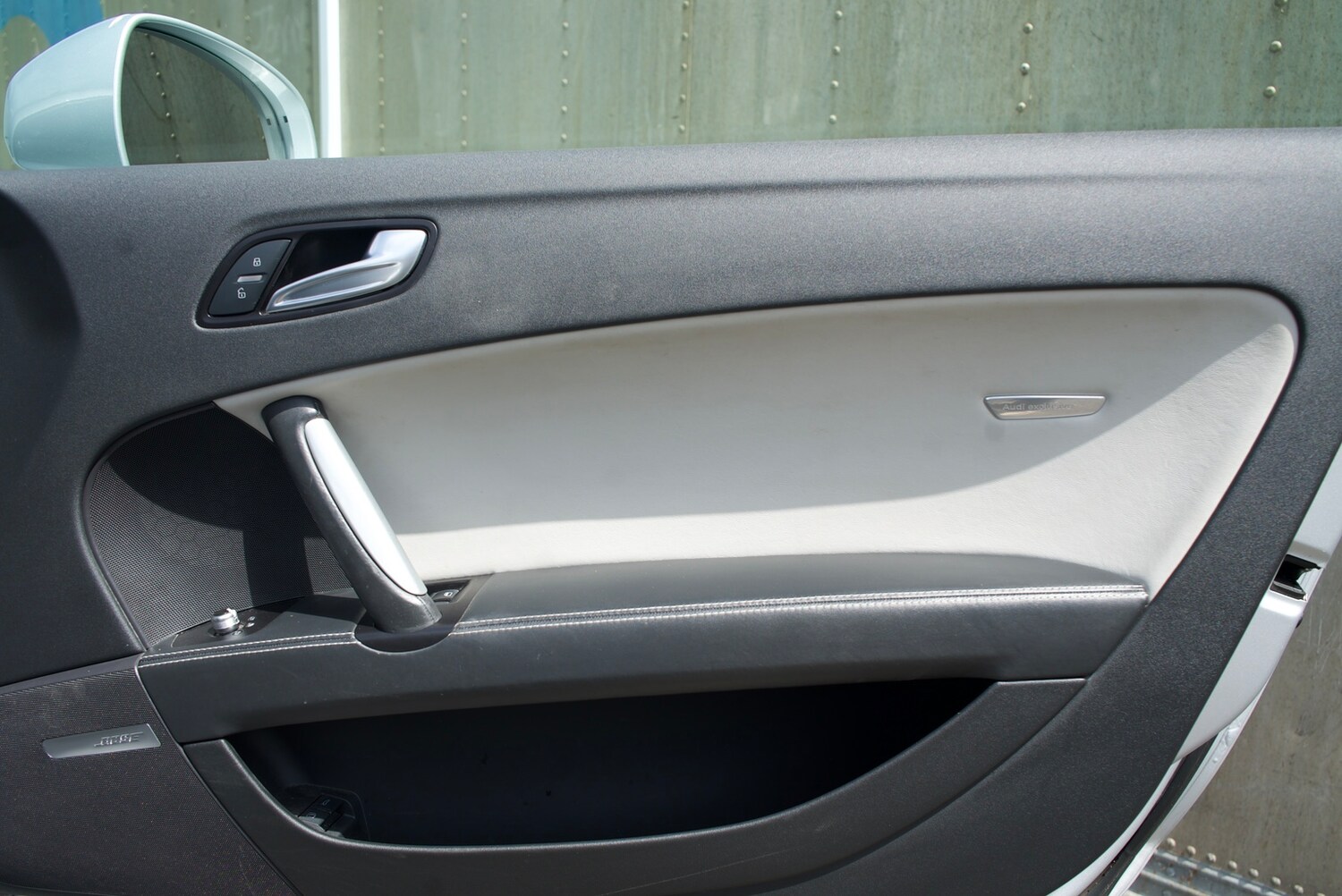 Vehicle 29