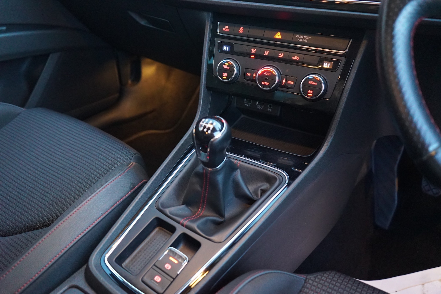 Used SEAT Leon 2017 for sale - 76739403: Photo 29