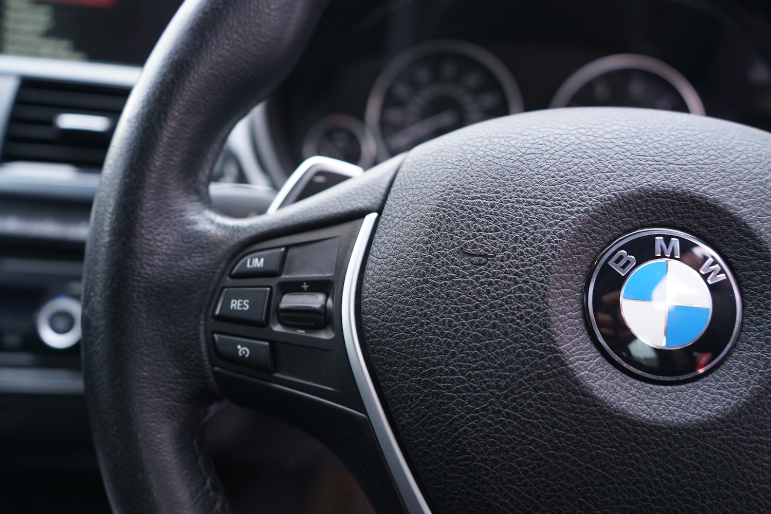 Used BMW 3 Series 2015 for sale - 77341073: Photo 48