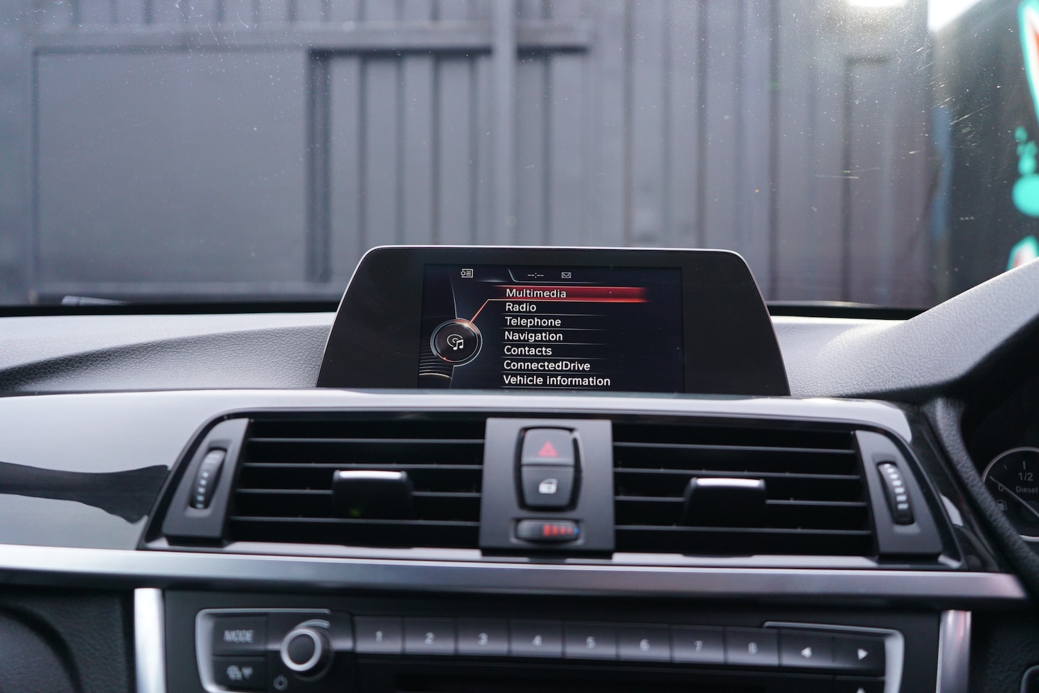 Used BMW 3 Series 2015 for sale - 77341073: Photo 49