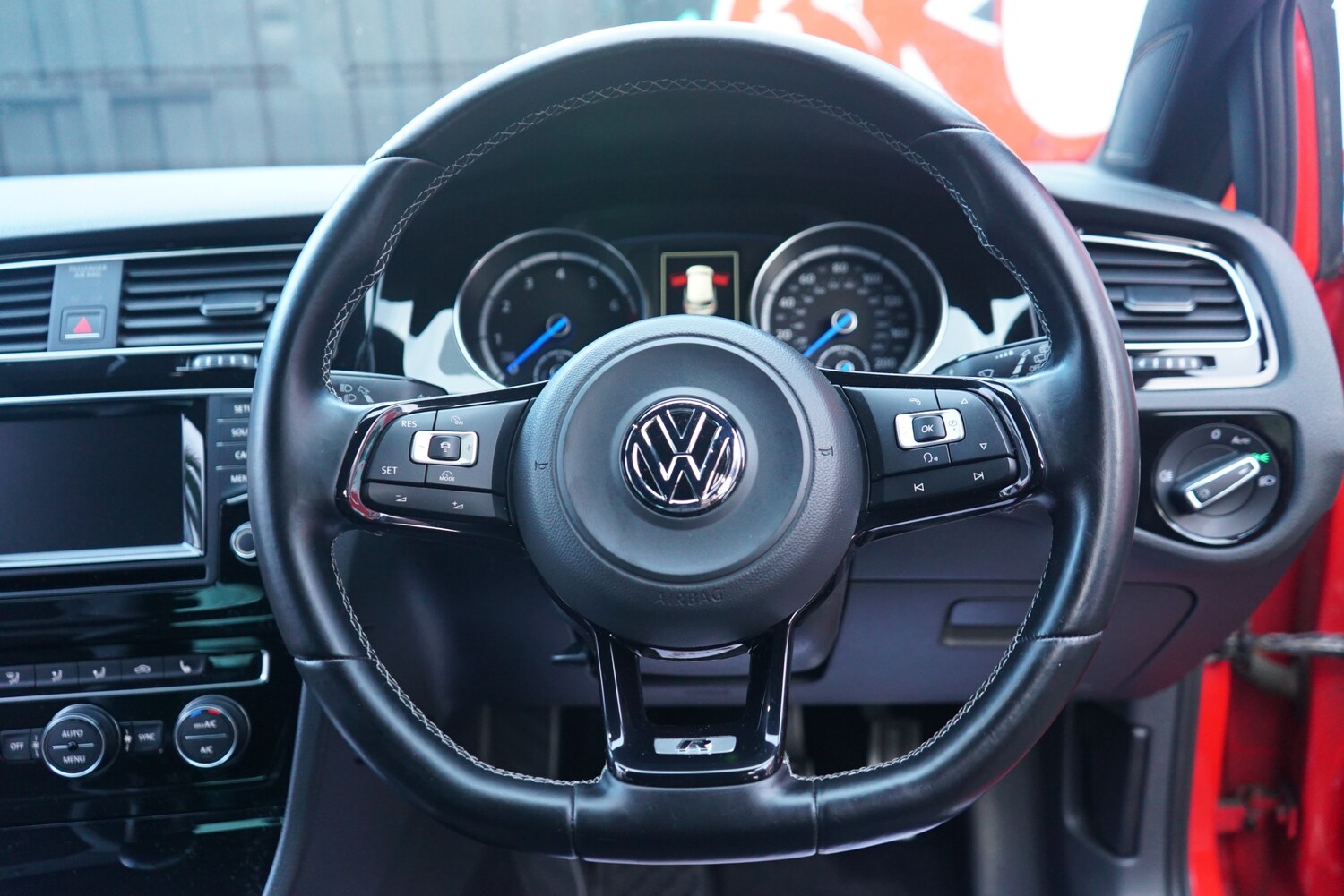 Used Volkswagen Golf 2015 for sale - 76416558: Photo 50