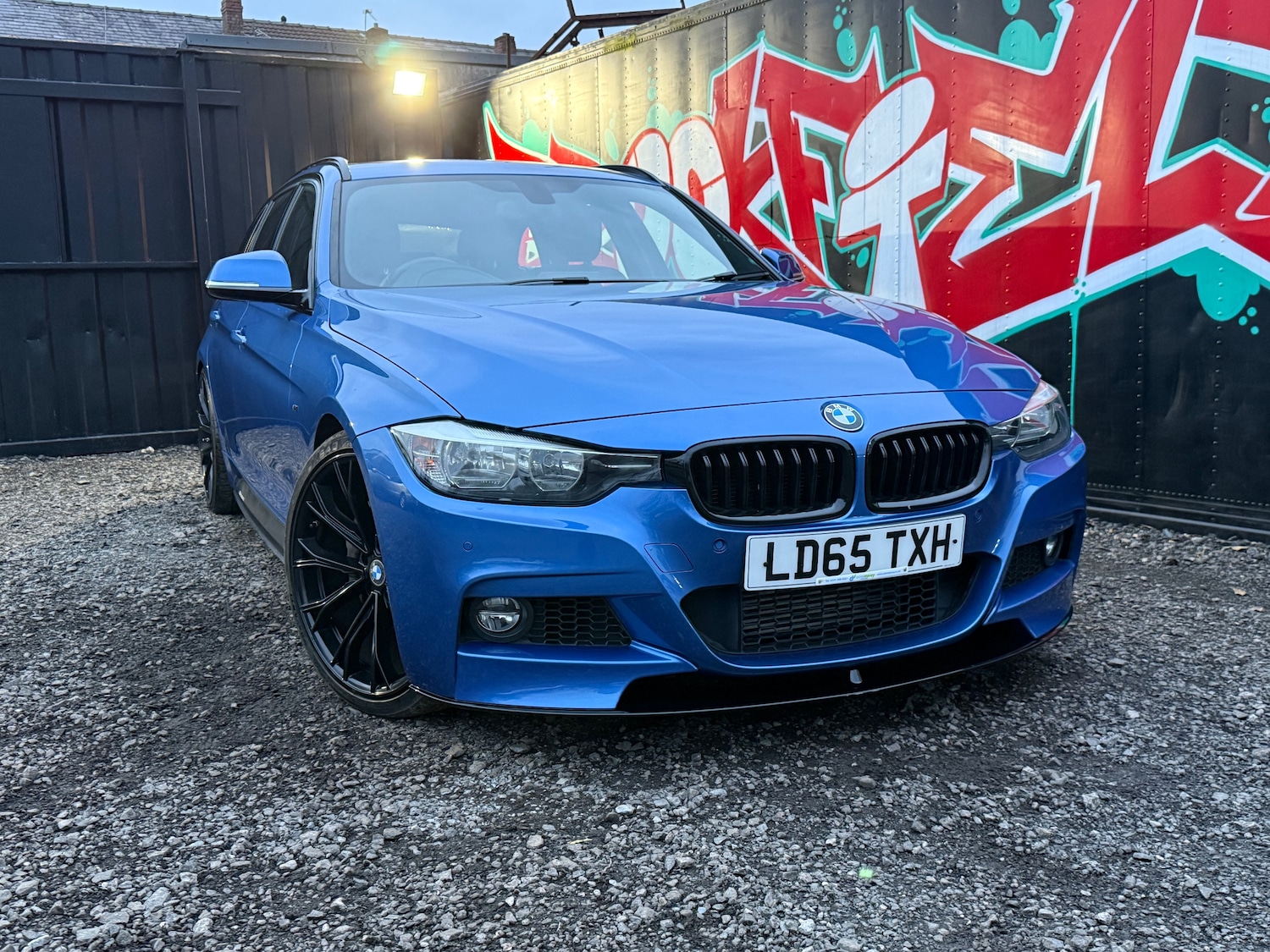 Used BMW 3 Series 2015 for sale - 77220905: Photo 2