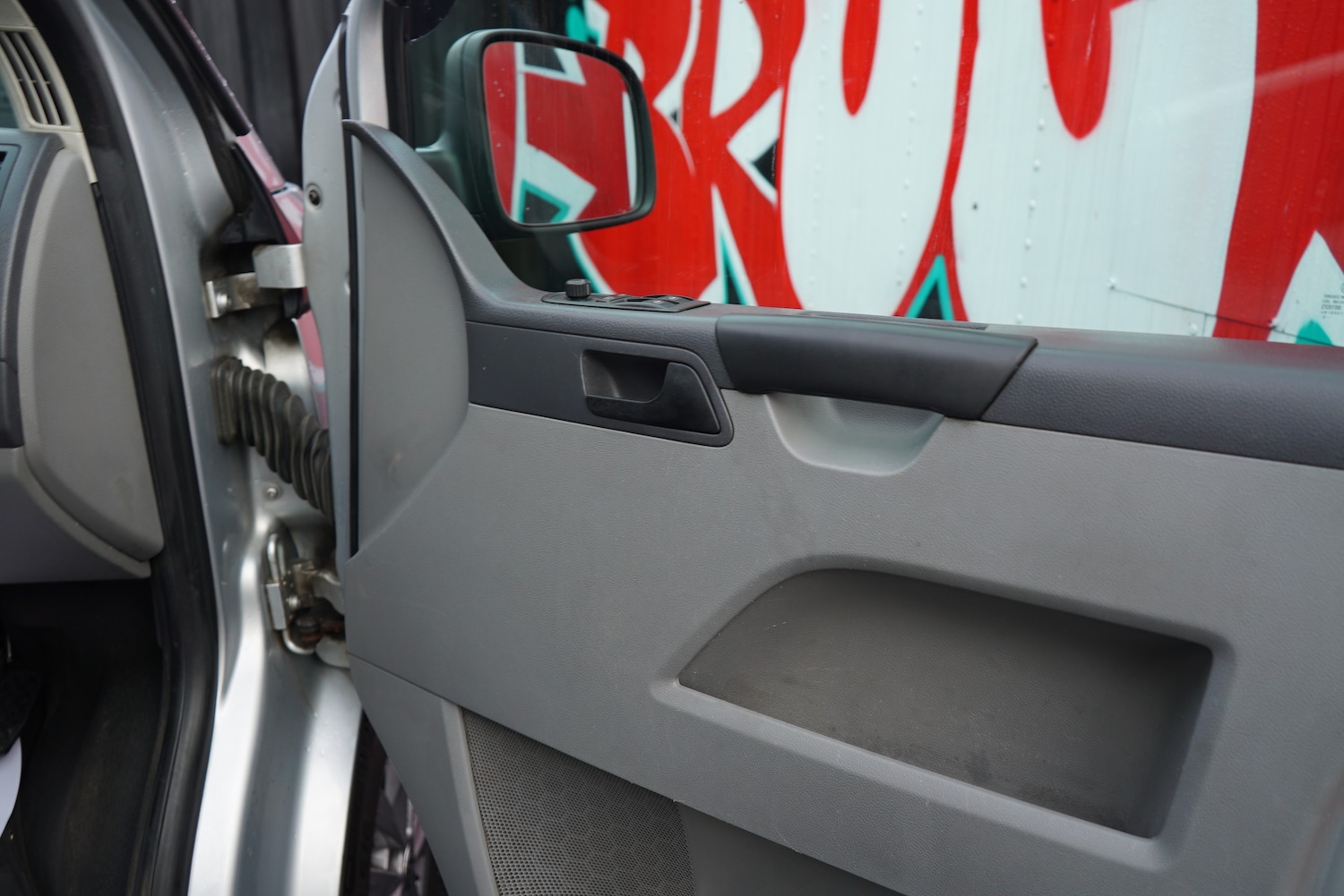 Used Volkswagen Transporter 2005 for sale - 76830844: Photo 51