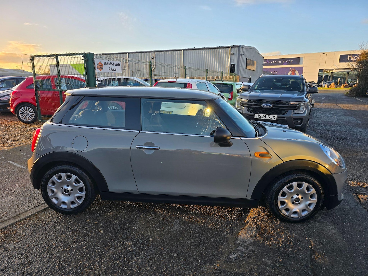 Used MINI Hatch 2017 for sale - 77230155: Photo 2