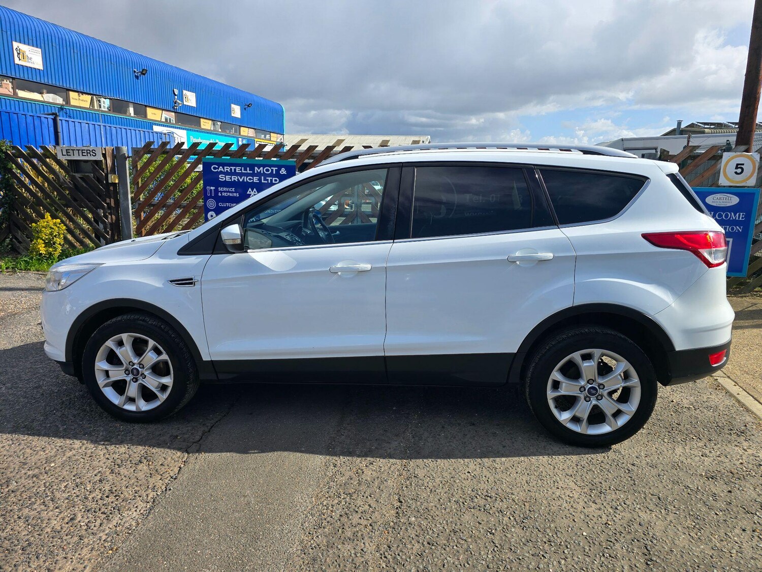 Used Ford Kuga 2013 for sale - 78058127: Photo 6