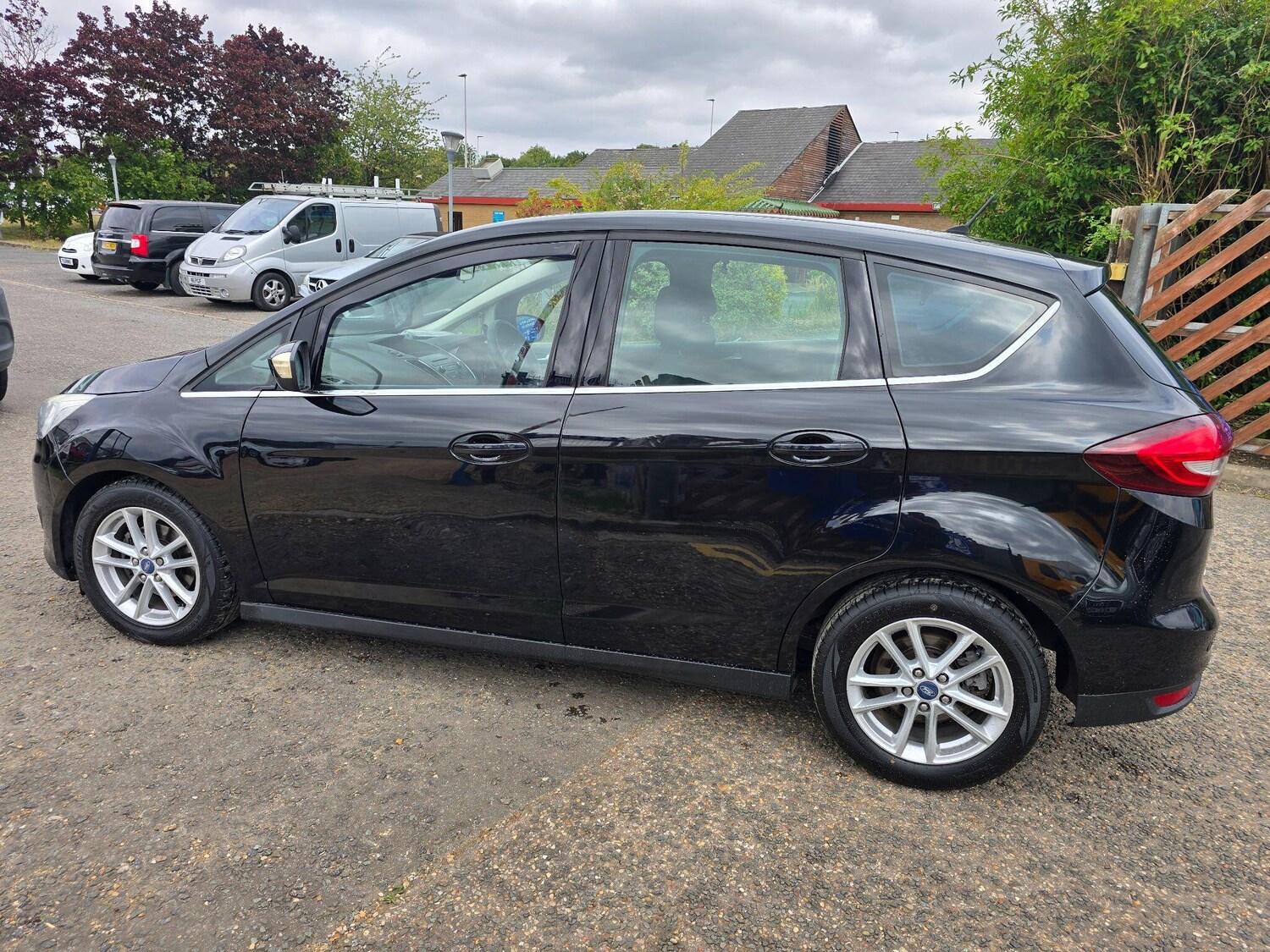 Used Ford C-Max 2015 for sale - 76703699: Photo 6