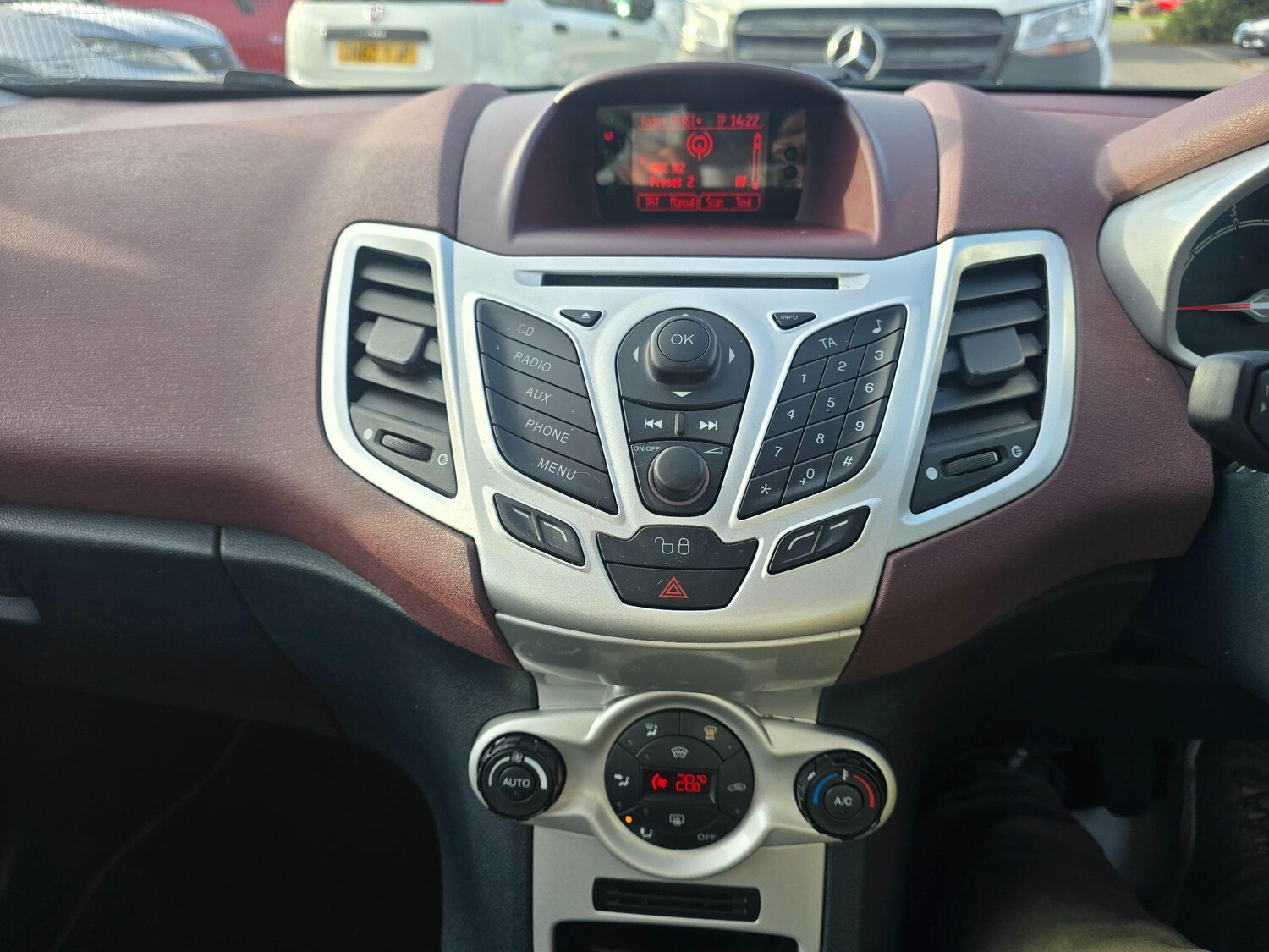 Used Ford Fiesta 2011 for sale - 76703660: Photo 20