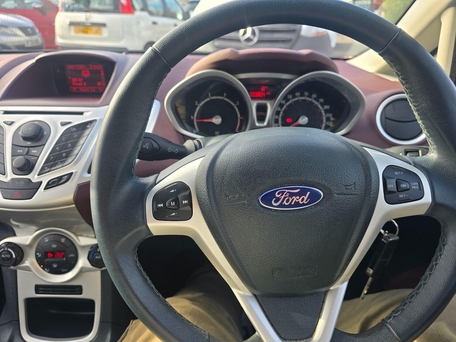 Used Ford Fiesta 2011 for sale - 76703660: Photo 21