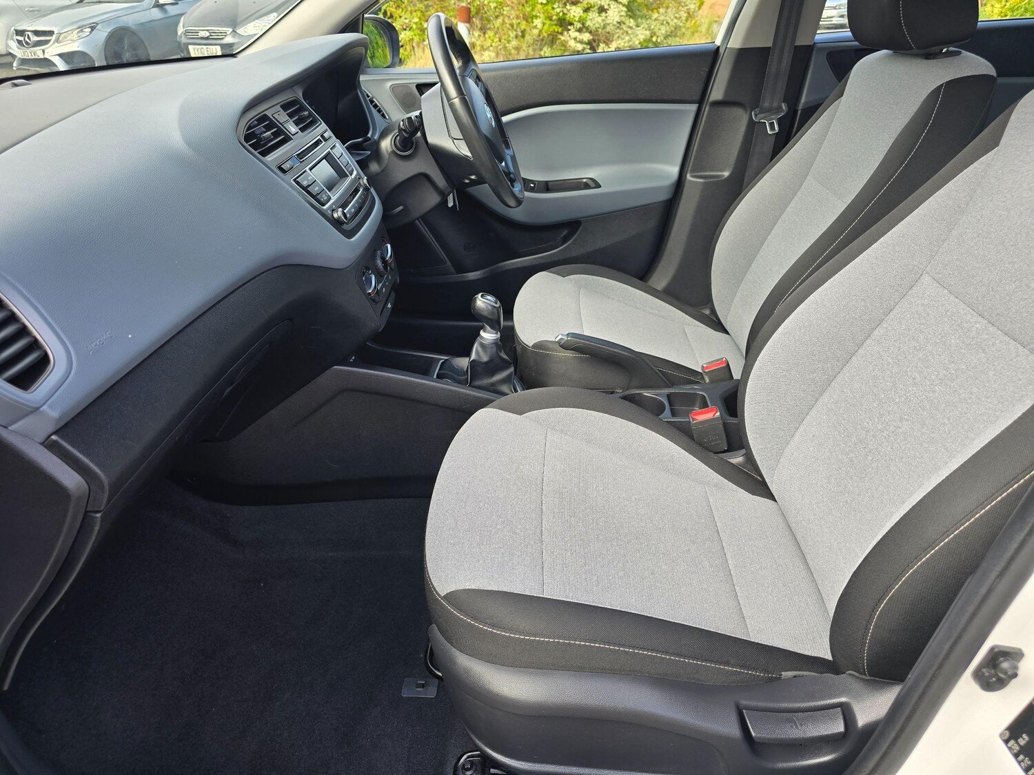 Used Hyundai i20 2015 for sale - 76703680: Photo 15