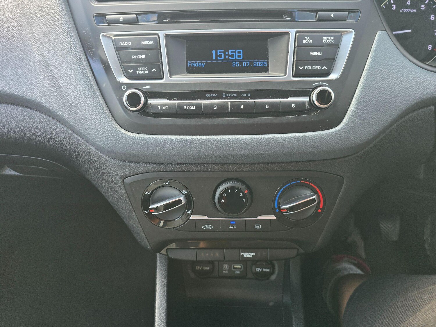 Used Hyundai i20 2015 for sale - 76703680: Photo 16