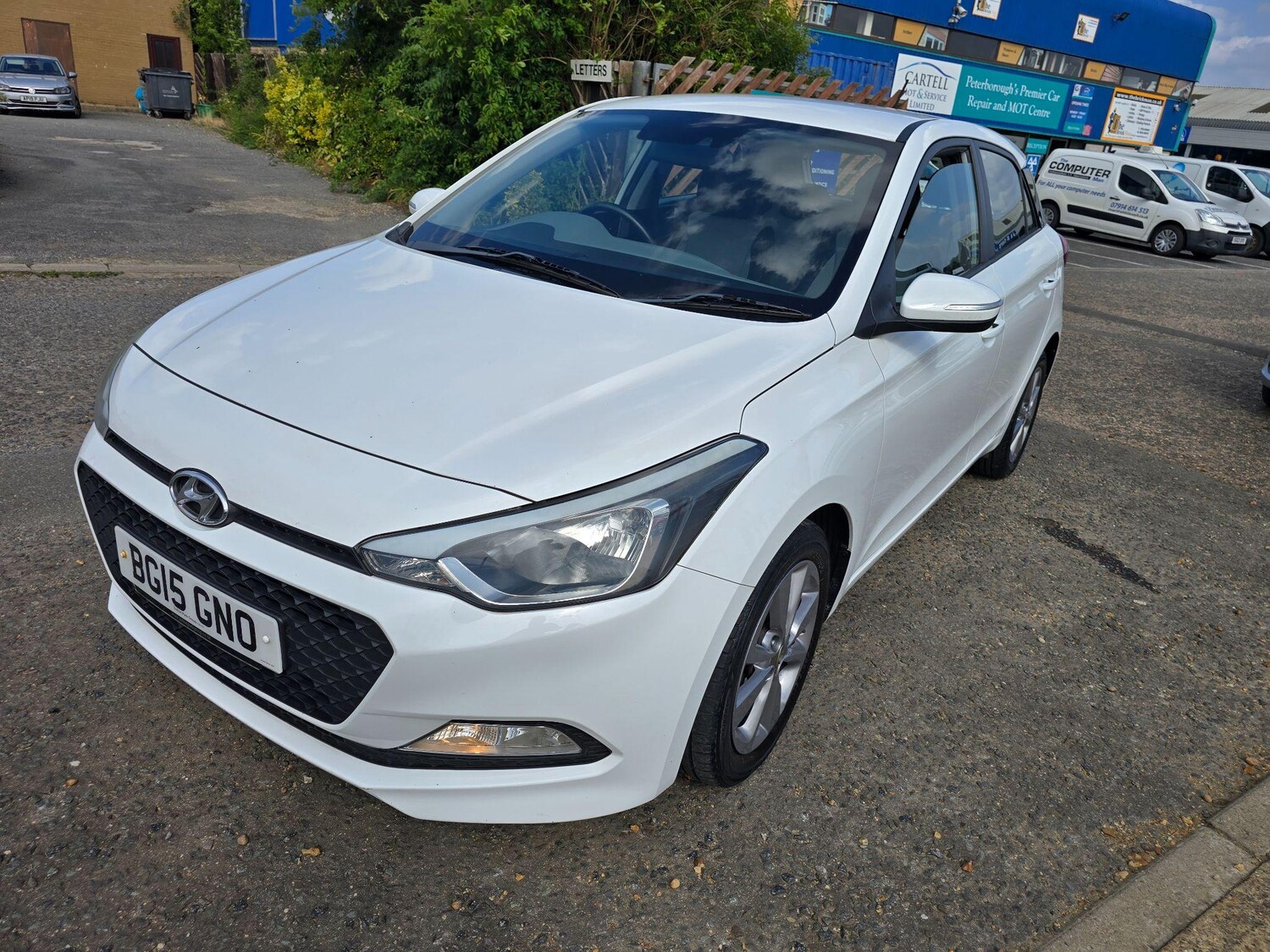 Used Hyundai i20 2015 for sale - 76703680: Photo 7