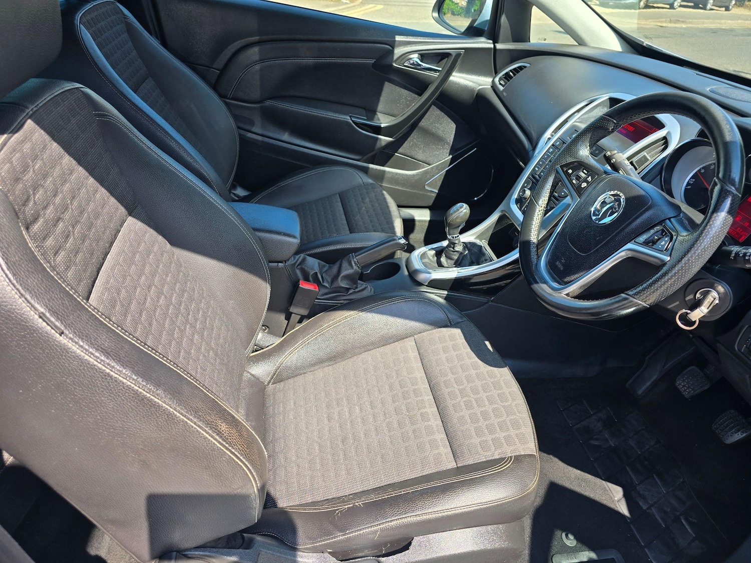 Used Vauxhall Astra GTC 2015 for sale - 77305483: Photo 10