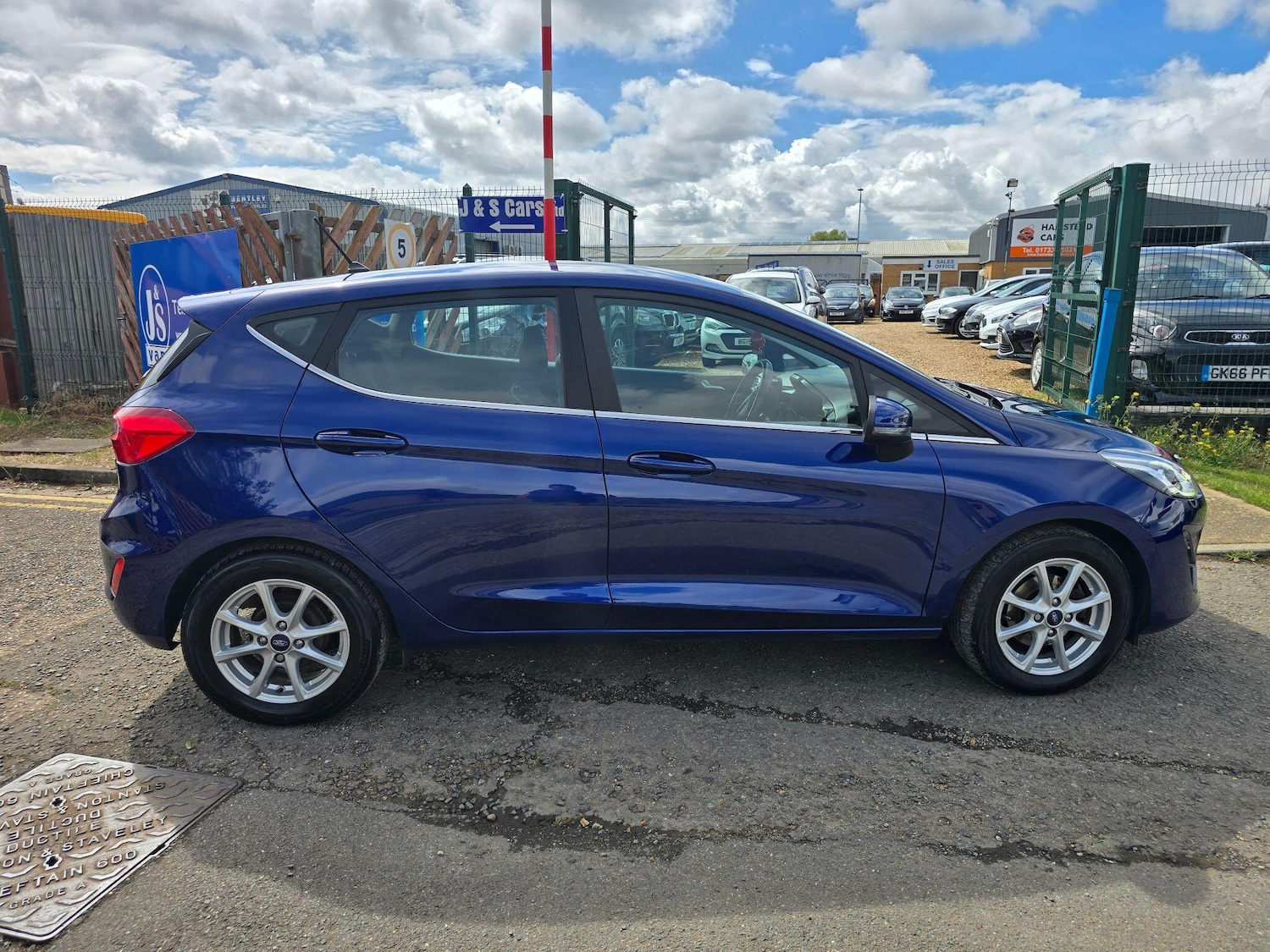 Used Ford Fiesta 2018 for sale - 76703717: Photo 2
