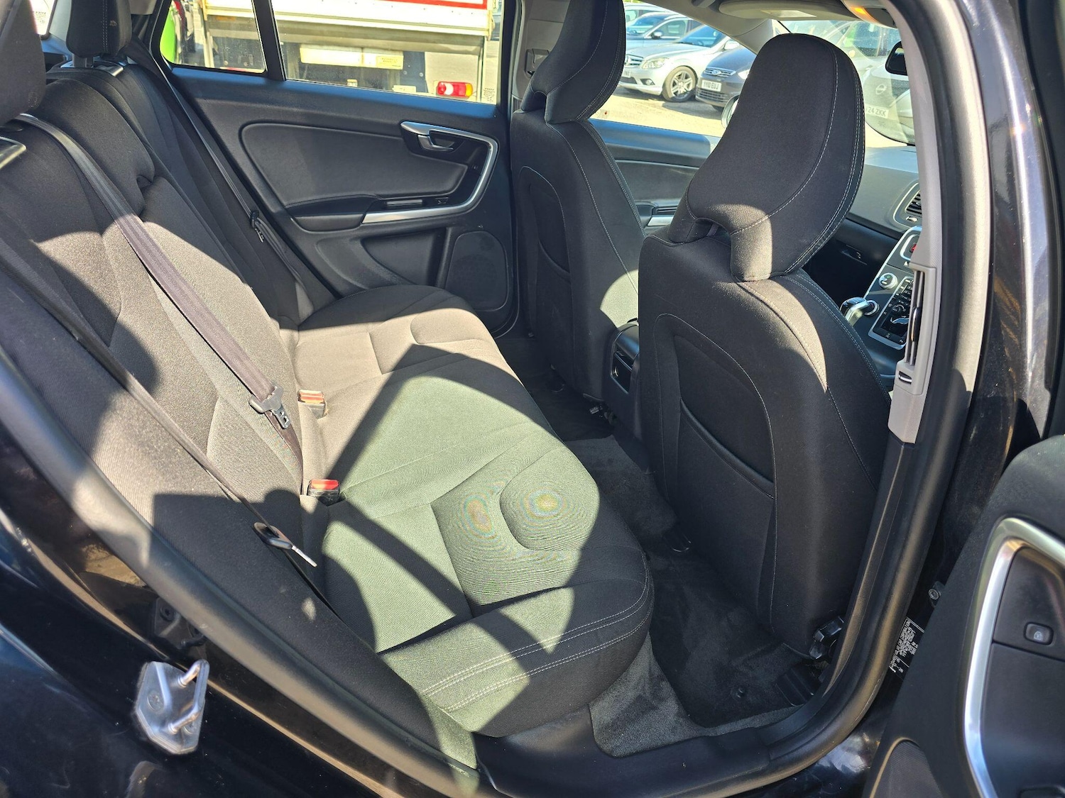 Used Volvo V60 2015 for sale - 78204722: Photo 12