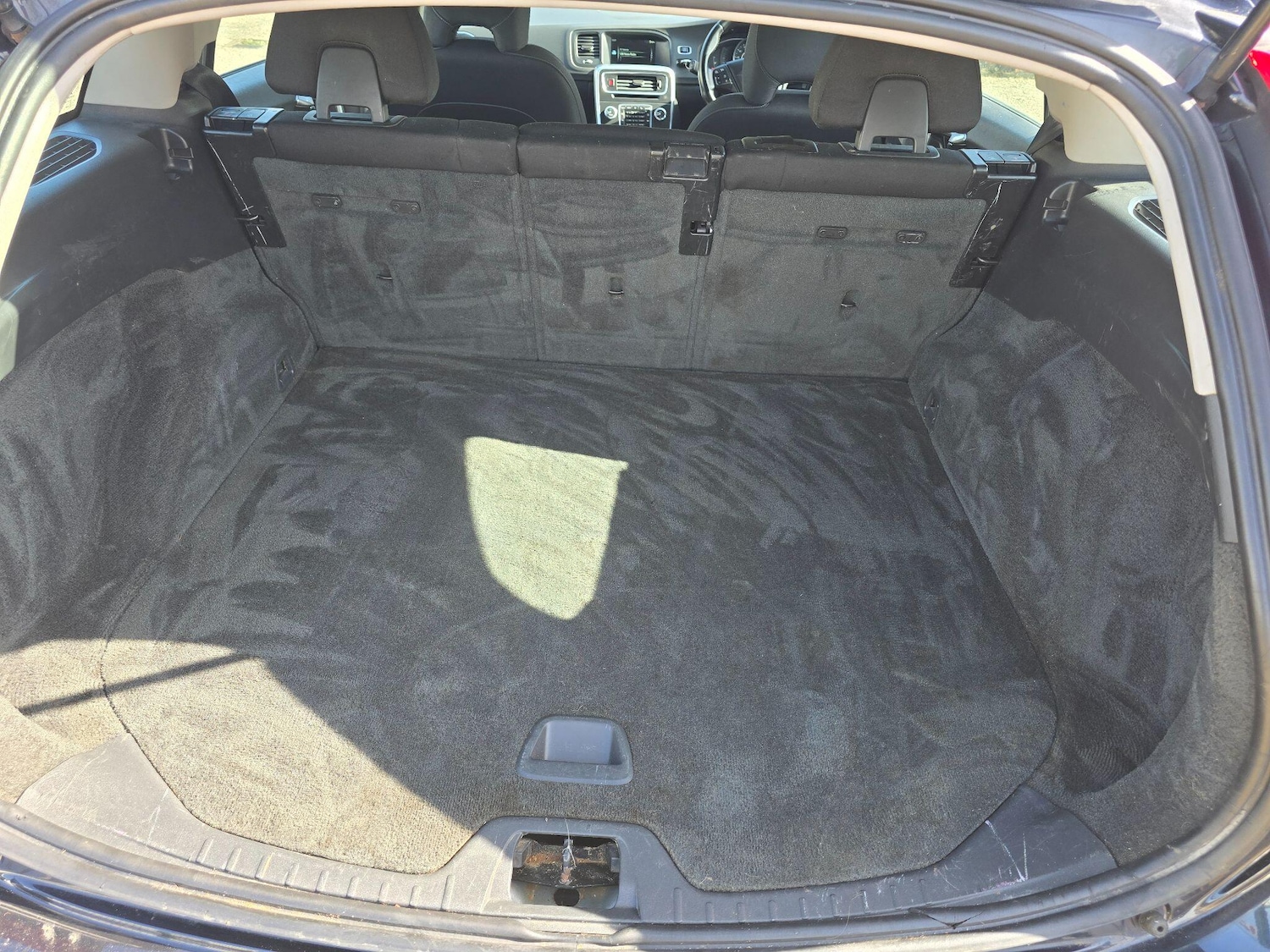 Used Volvo V60 2015 for sale - 78204722: Photo 13