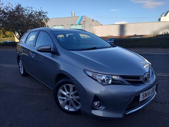 Used Toyota Auris 2014 for sale - 77306176: Photo