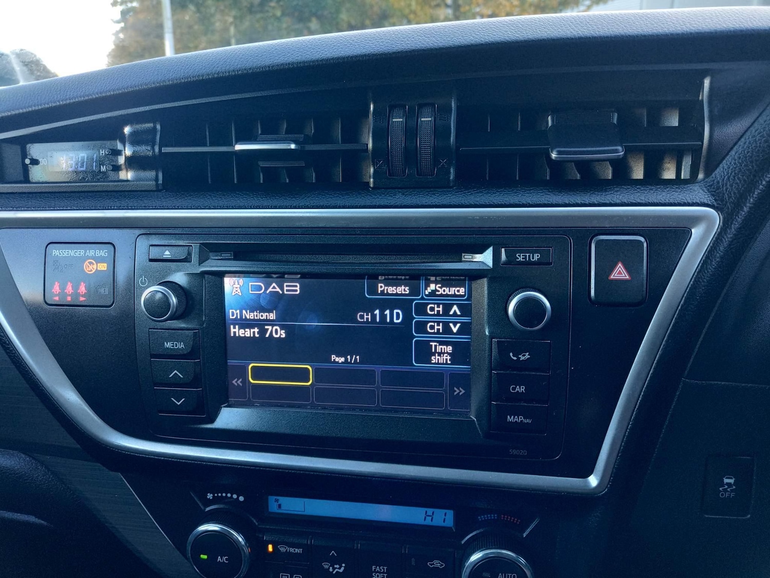 Used Toyota Auris 2014 for sale - 77306176: Photo 22