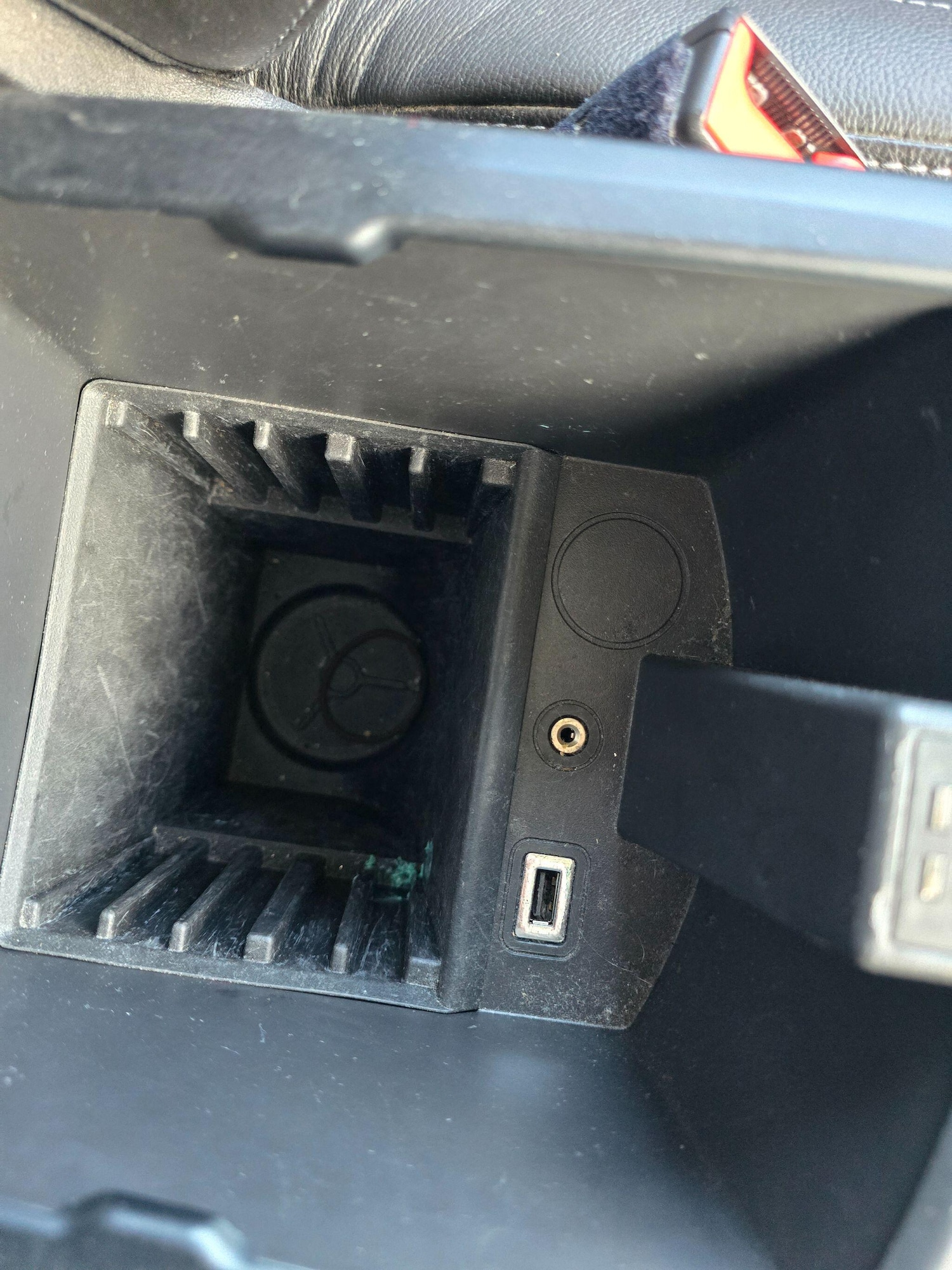 Used Ford Kuga 2015 for sale - 78086617: Photo 17