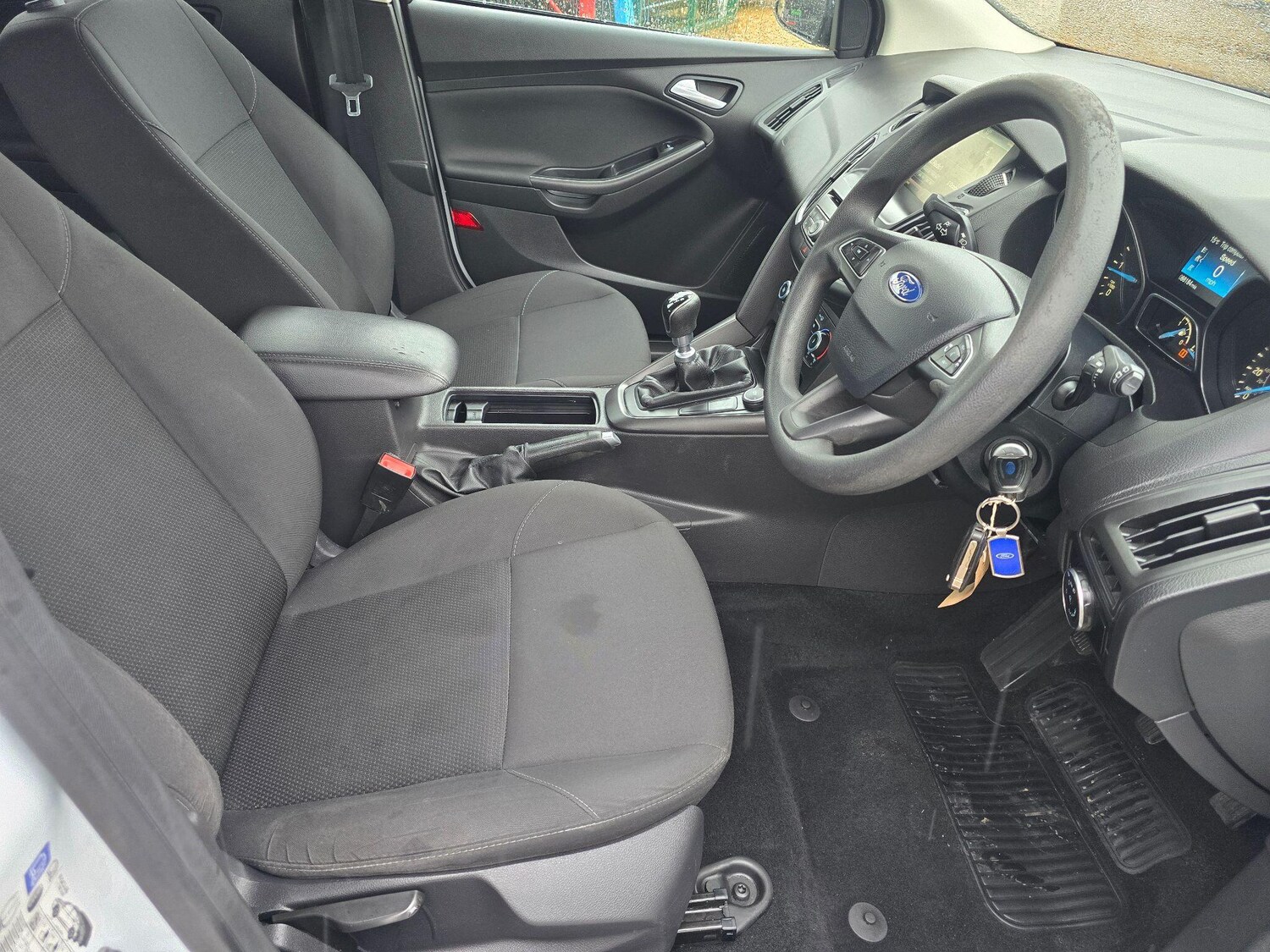 Used Ford Focus 2015 for sale - 76703709: Photo 10