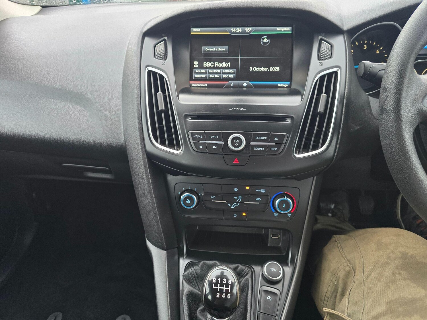 Used Ford Focus 2015 for sale - 76703709: Photo 15