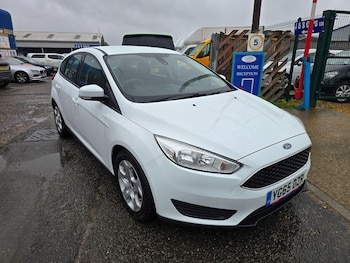Used Ford Focus 2015 for sale - 76703709: Photo