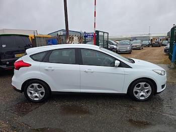 Used Ford Focus 2015 for sale - 76703709: Photo