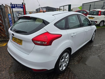 Used Ford Focus 2015 for sale - 76703709: Photo